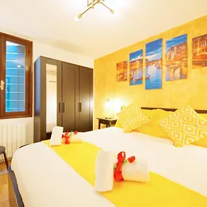 Appartement Calle Dei Fabbri Marble Italie